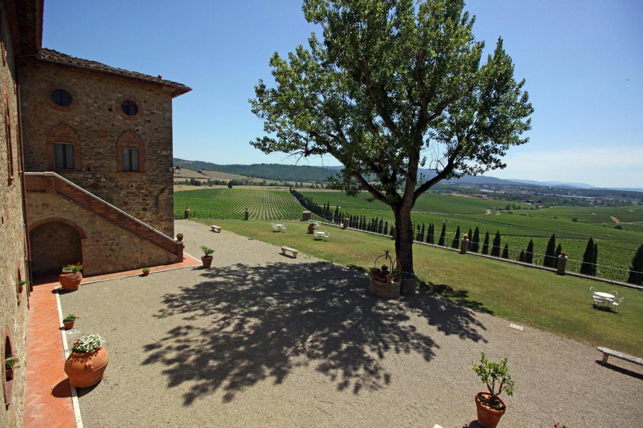Agriturismo Casale Dello Sparviero Castellina in Chianti Exterior photo