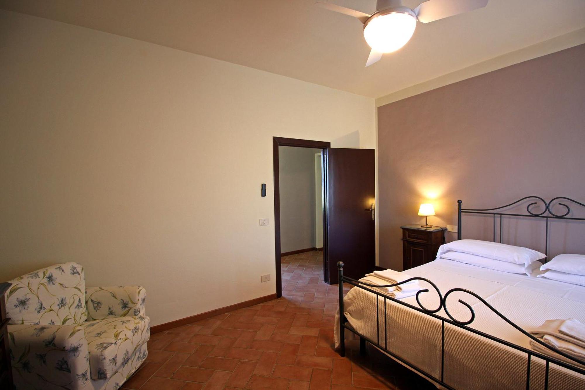 Agriturismo Casale Dello Sparviero Castellina in Chianti Room photo